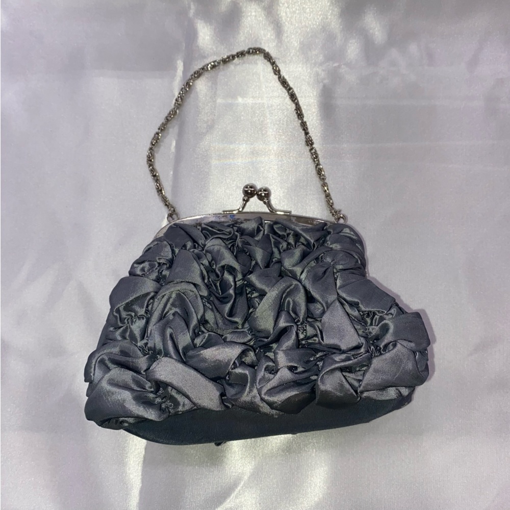 Mini Cute Wristlet🩶